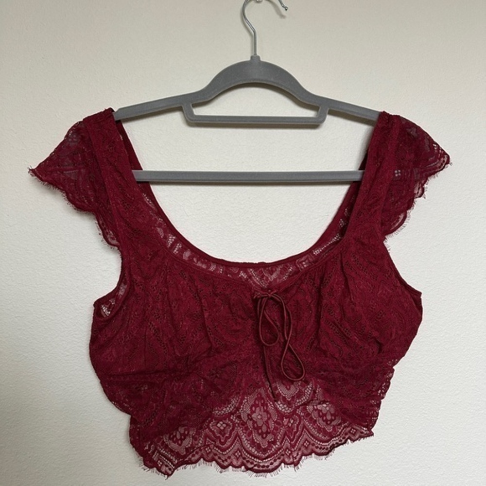 Lace Bralette in Burgundy